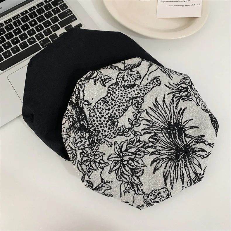 OMEA Spring Balck Floral Leopard Beret Women Painter Hat Jacquard Pumpkin Retro Hat Solid Mushroom Hat Black Metal Belt Autumn