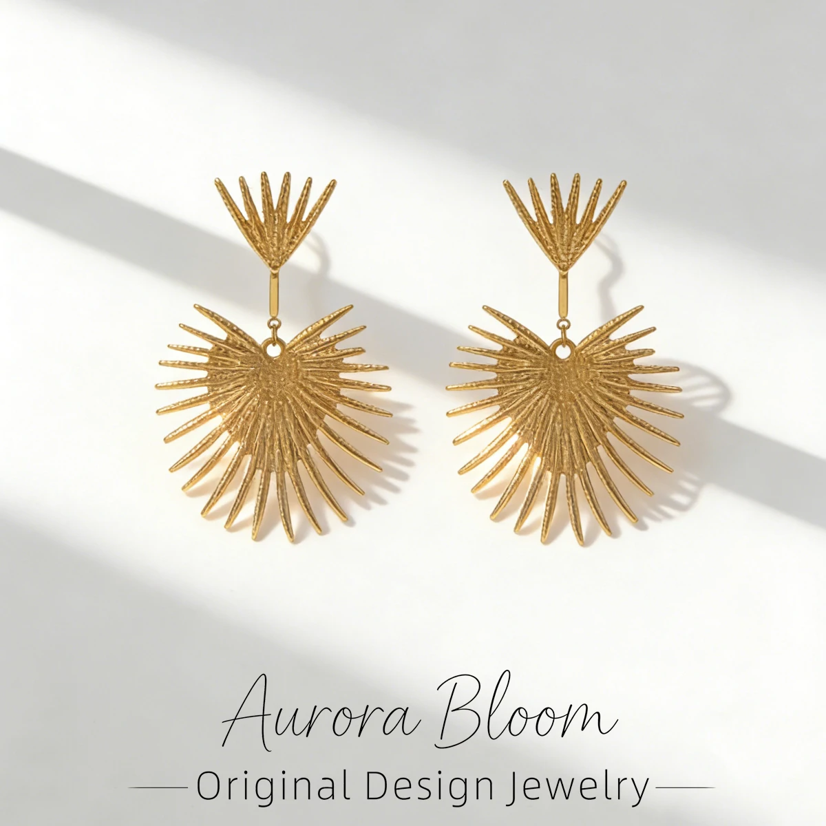 

AURORA Vintage Movable Leaf Stainless Steel Earrings For Women's Piercings Ear Cuffs Women's Gold-Plated Jewelry Accessories