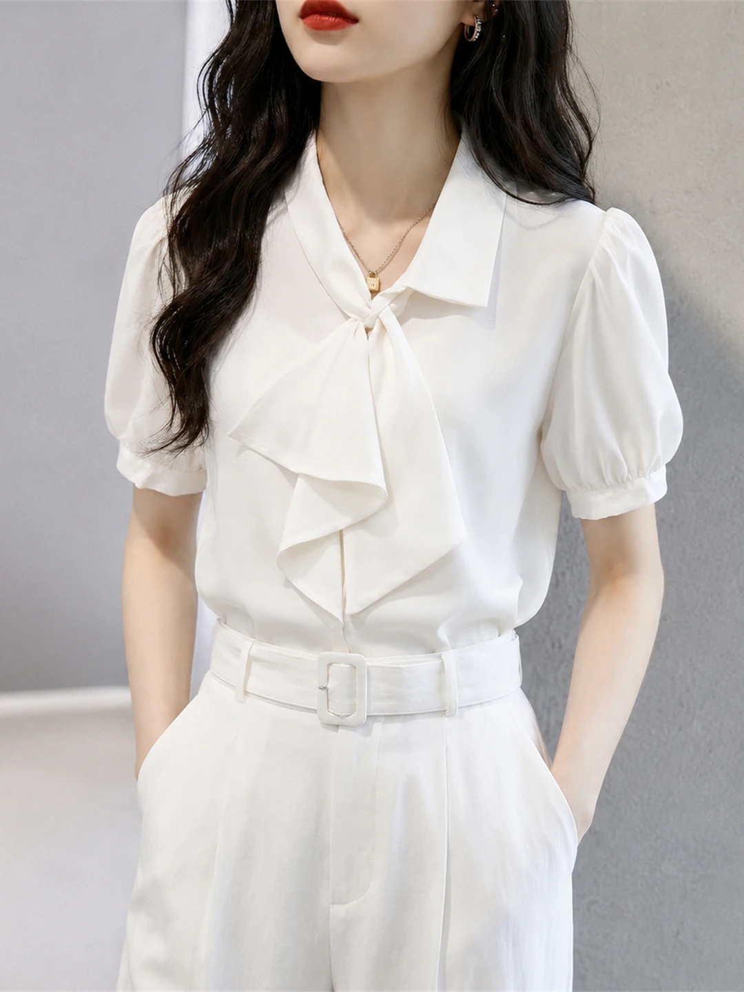 

Commute Style Pure Color Casual Short Sleeve Women's Top Bow Design Versatile High-End Feel Lightweight Summer Shirt