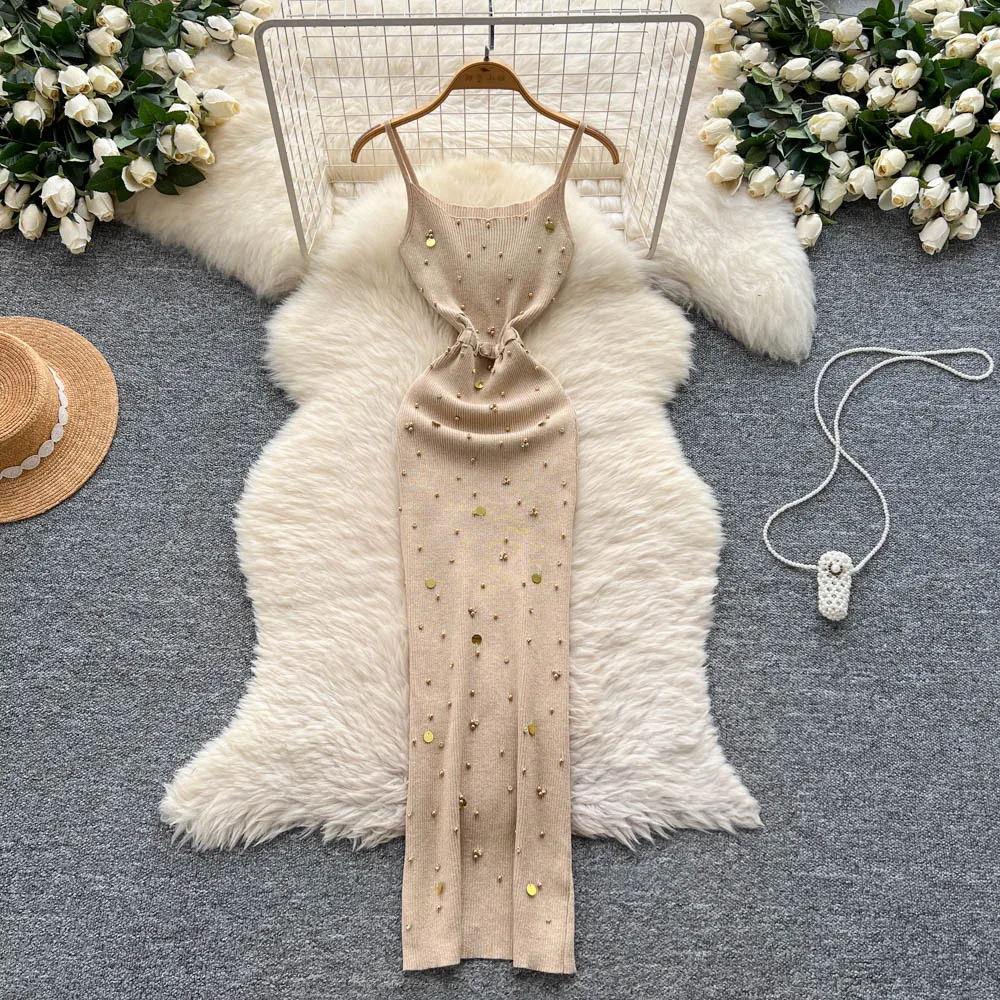 Sexy Strick-Split-langes Kleid, ärmellos, Pailletten, Diamanten, mit Schärpen, dünnes Sommerkleid, 2025, modisches Damen-Sommerkleid