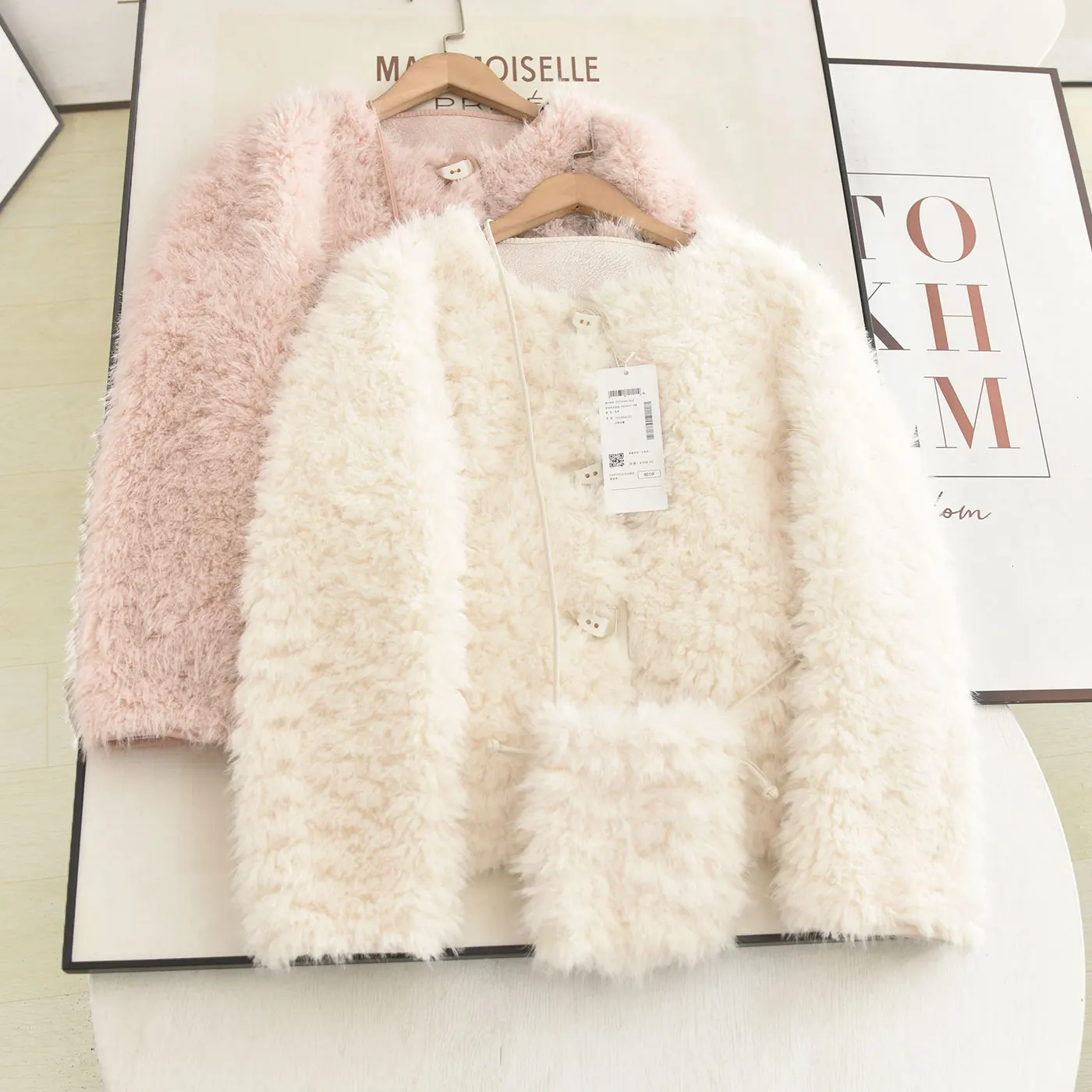 

Eco-Friendly Fur Jaet Loose round Ne Long Sve Women's Outerwear Ele Personali Domestic D's Paage Bag New Sle...