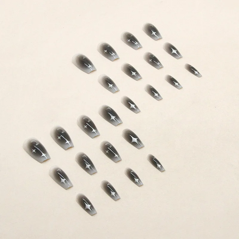 Y2K Star Press on Nails Farbverlauf Schwarz Künstliche Nägel Mittellang Quadratische Kunstnägel Monddesigns für Frauen Mädchen Party Täglicher Gebrauch – Detail 3