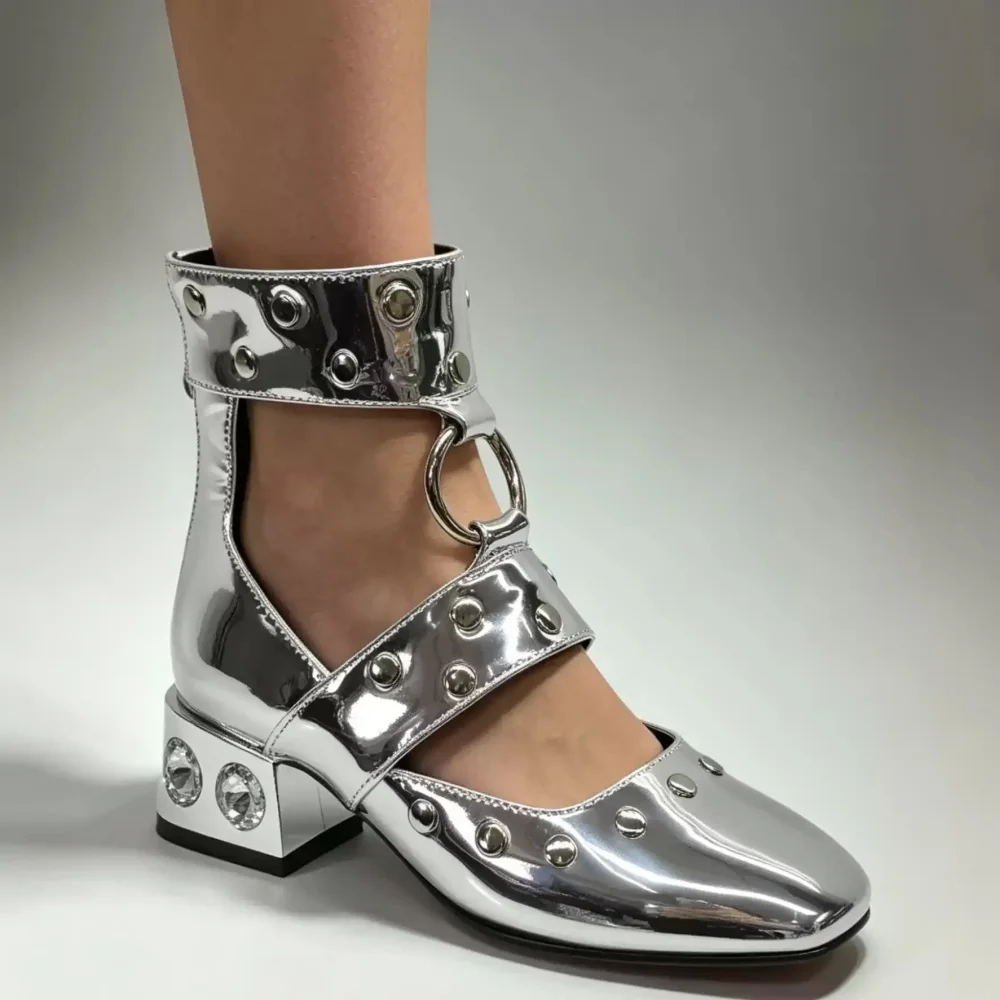 Pereira Metallic Rivets Stud Decor Heeled Sandals Crystal Round Toe Block Heel High Heels Spring Summer 2026 Circle Solid Shoes