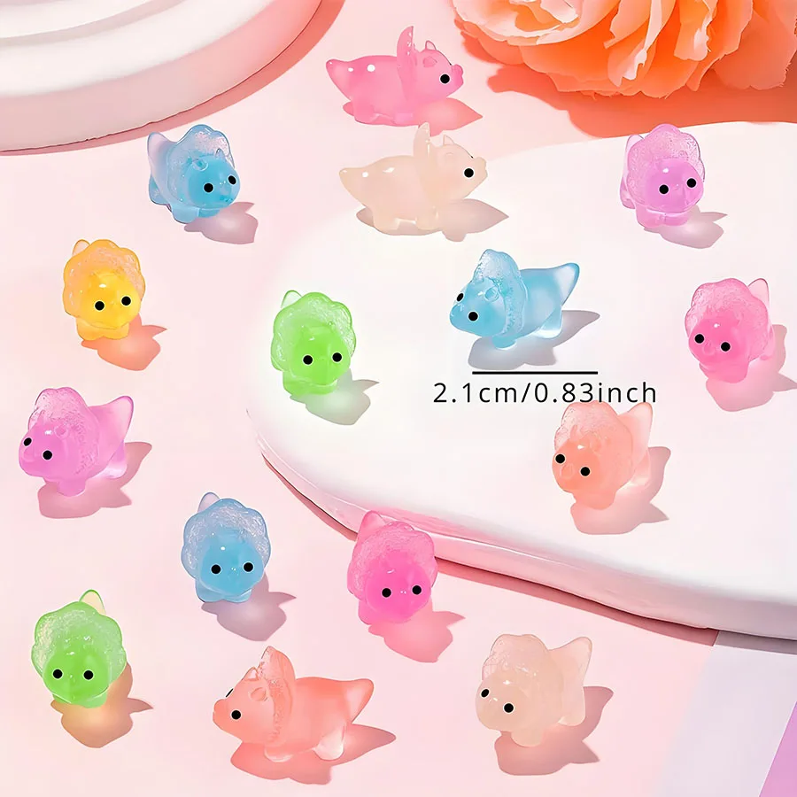 10/20pcs Luminous Mini Resin Dinosaur Glow in The Dark Tiny Triceratops Animal Figures for DIY Fairy Garden Glass Container