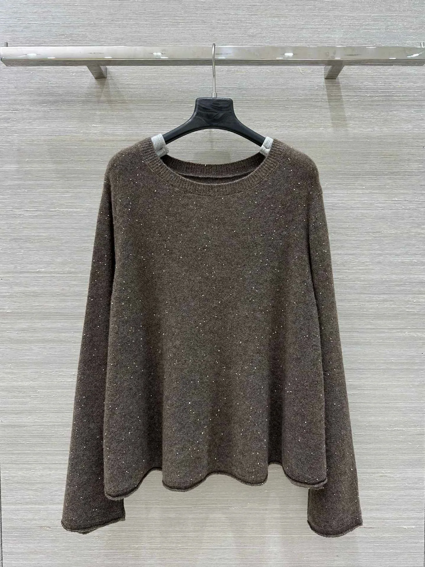 

High quality new women's round neck long sleeved knitted sweater casual versatile single item top