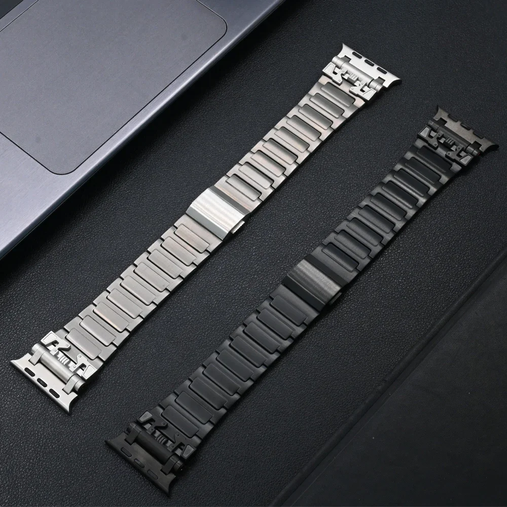 

Men Titanium Strap for Apple Watch 10 46mm Ultra 1 2 49mm Magnetic Clasp Bracelet for Iwatch Series 9 8 7 6 5 4 Se 3 45mm 44mm