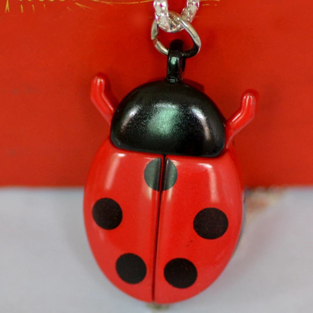 Cute New Fashion Small Golden Beetle Pocket Watchs With Chain Lightweight Necklace Pendant Clock Adult Children Ladybug Watch