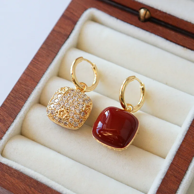 

Women Square Crystal Dangle Drop Earrings Red Color Gold Plated Statement Earring Jewelry on Wedding Gifts