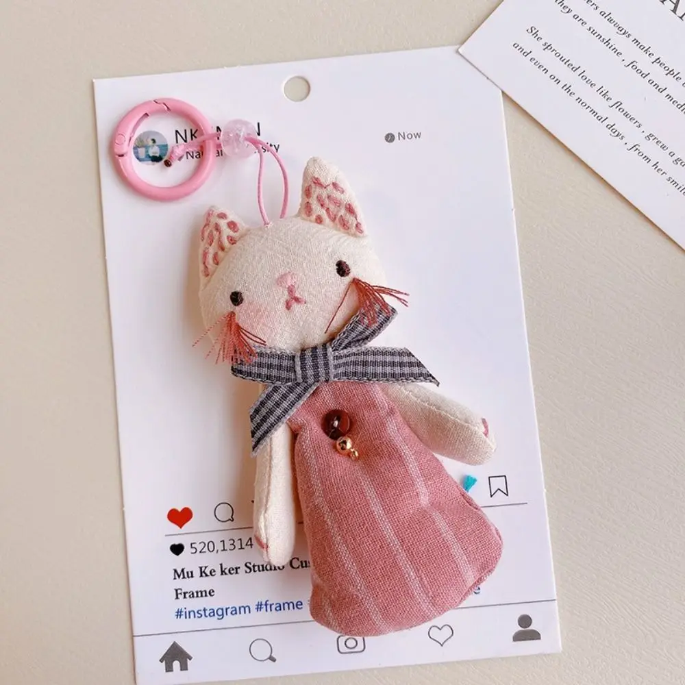 New Cute Design Car Keychain Kawaii Mini Size Giraffe Pendant Simple Style Charming Bag Pendant