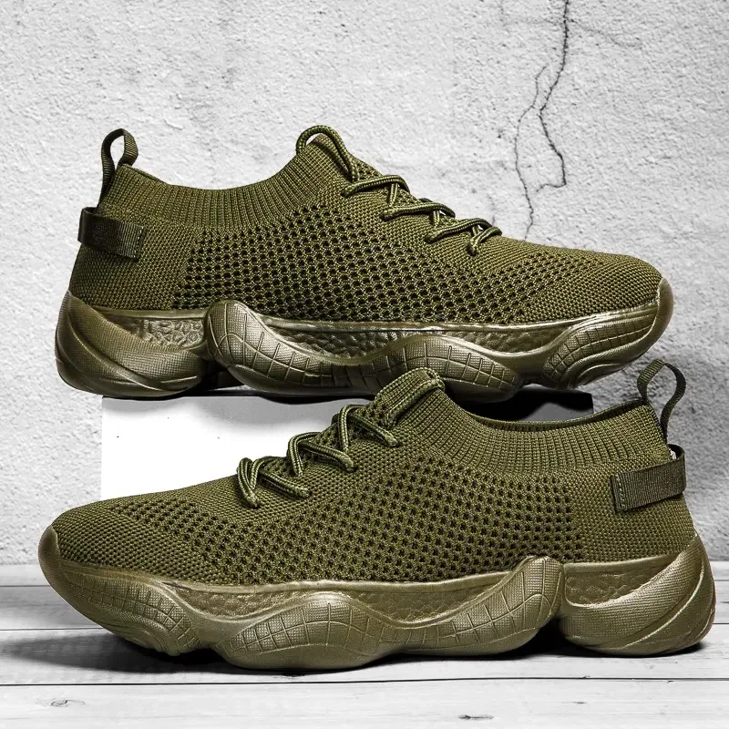 أحذية رياضية نسائية 2025 موضة جديدة للمدربين قابلة للتنفس أحذية رياضية مريحة للنساء نسيج شبكي بأربطة أحذية نسائية أحذية نسائية