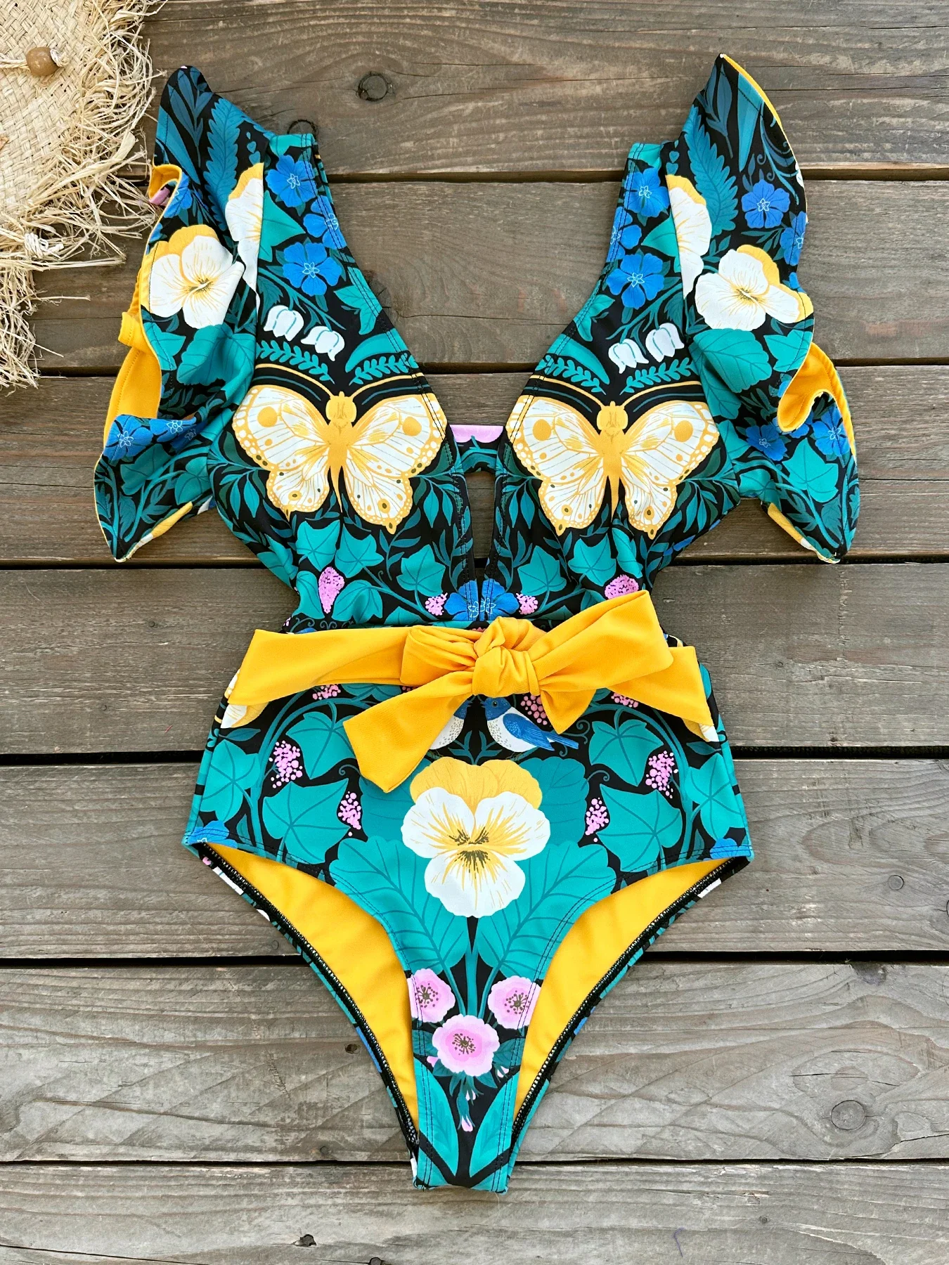 Traje de baño de una pieza con estampado de volantes y hombros para mujer, traje de baño Sexy con cuello de pico para mujer, ropa de playa para vacaciones 2025
