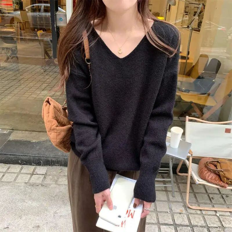 

Модный женский вязаный свитер с V-образным вырезом в стиле кавайи, повседневная одежда для студенток, весенне-осенний теплый свитер с мультяшным принтом