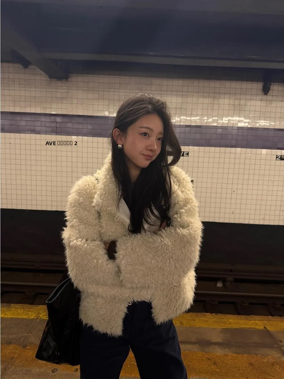 

Korean Sle Faionable Warm Faux Fur Coat Small Size Women's Winter Clothing Plu Patchwork Cozy Outerwear Trendy Rollup Hair