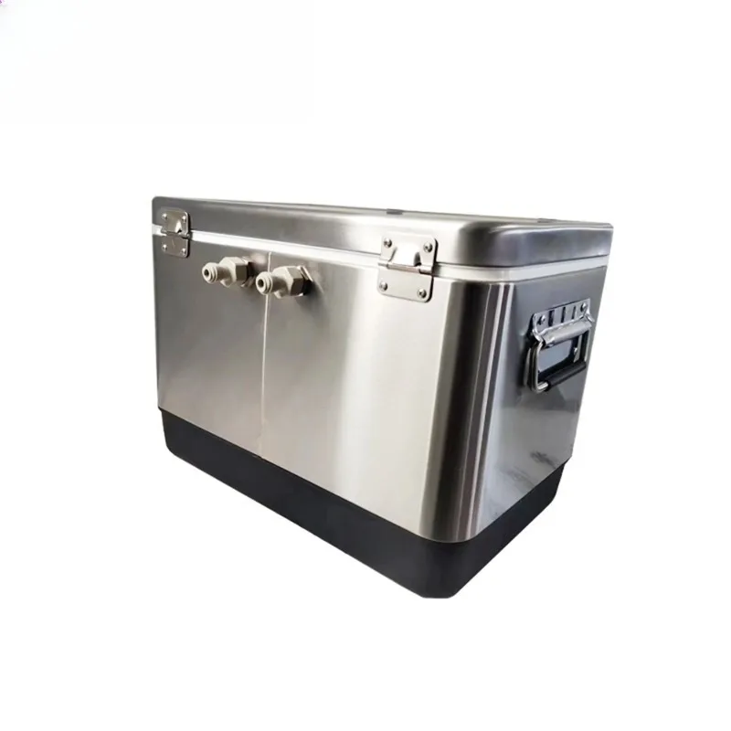 Portable incubator Outdoor unplugged beer refrigeration equipment Double head four head mini refrigerator