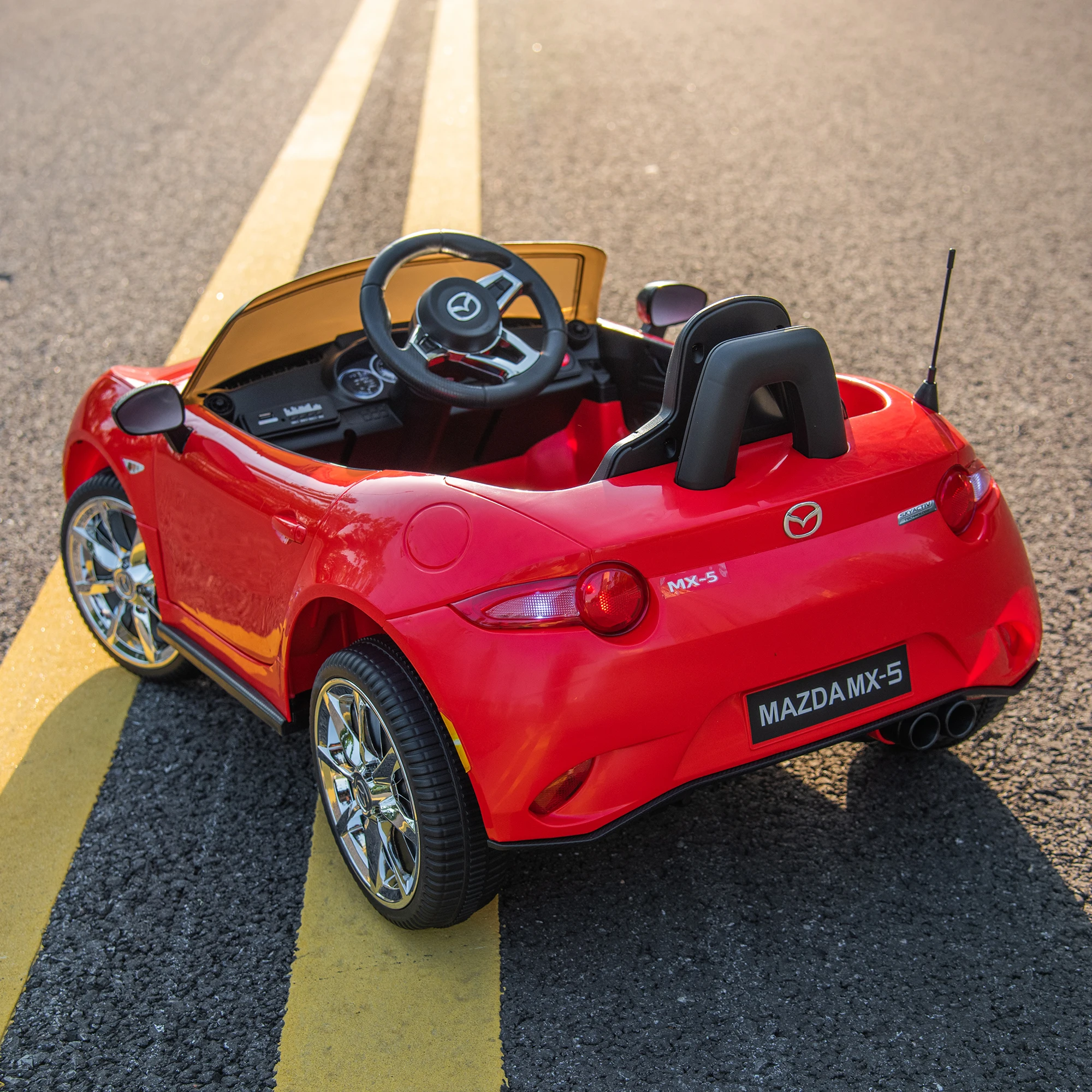 Lizenzierte Mazda MX-5 RF,12V Kinder fahren mit dem Auto 2,4g mit Eltern Fernbedienung, Elektroauto für Kinder, Drei-Gang-Elektroauto