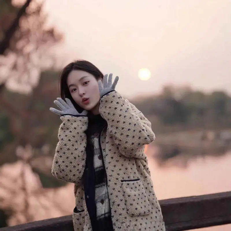 

Women's Thiened Lamb Fur Collar Hooded Cotton Jaet Winter Coat Love Heart Print Loose Fit Versatile Outerwear