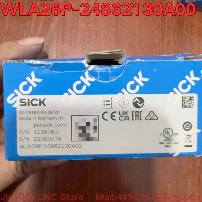 New WLA26P-24862130A00 photoelectric sensor
