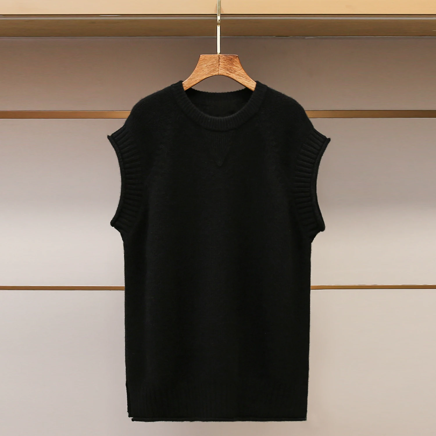 

mat Bla Knitted Svel round Ne Vest for Women High End Winter New Arrival by Nan You Ladies Faion