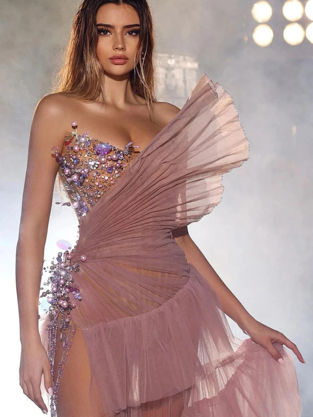 Sexy Strapless Illusion Prom Dress Sparkly Pearls Crystal Cocktail Gown Classic Tulle A-line Long Evening Dress Robe De Mariée