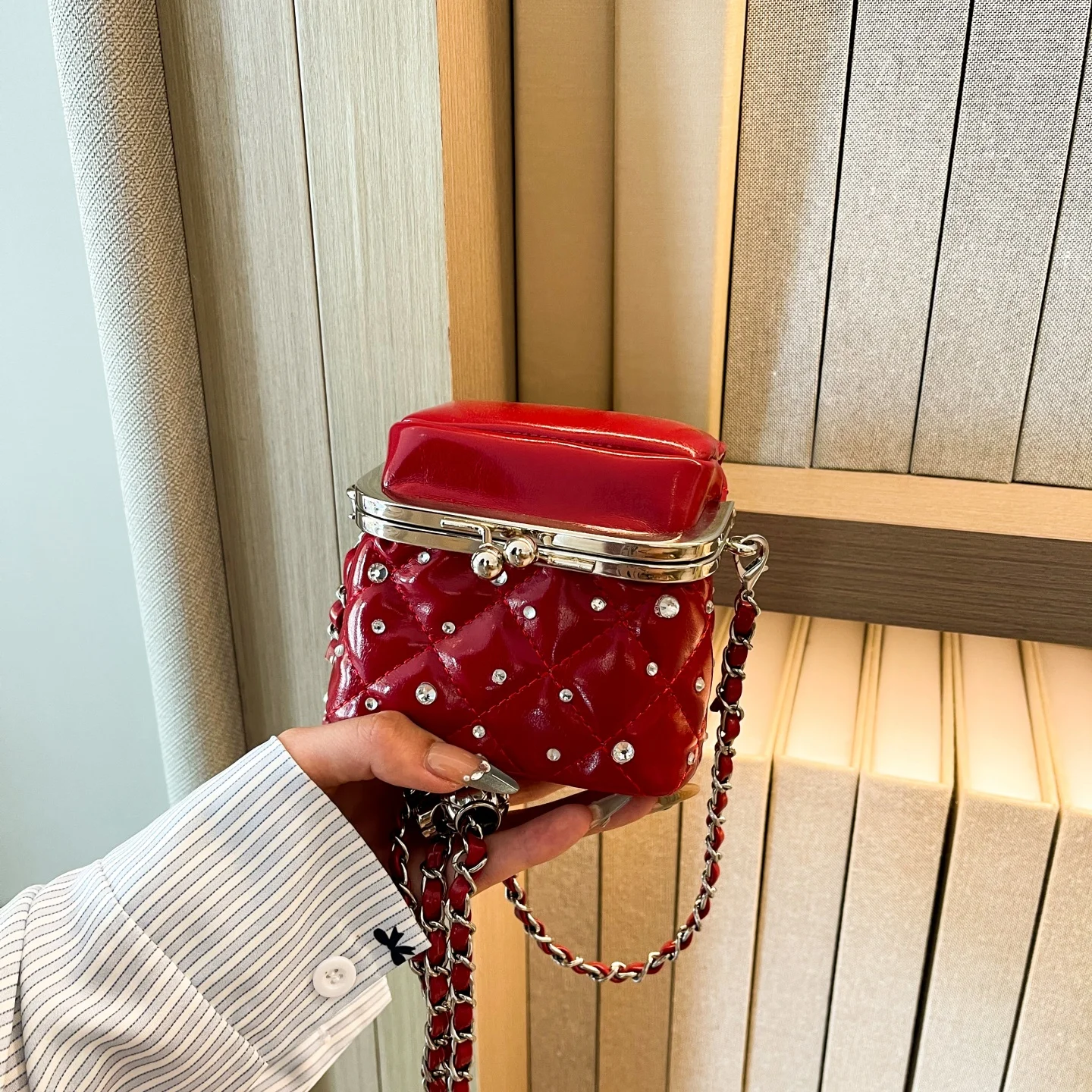 

Diamond Decor Red Mini Small Bag Female Clip Design Chain Crossbody Box Bag New Sewing Thread Evening Party PU Shoulder Bag