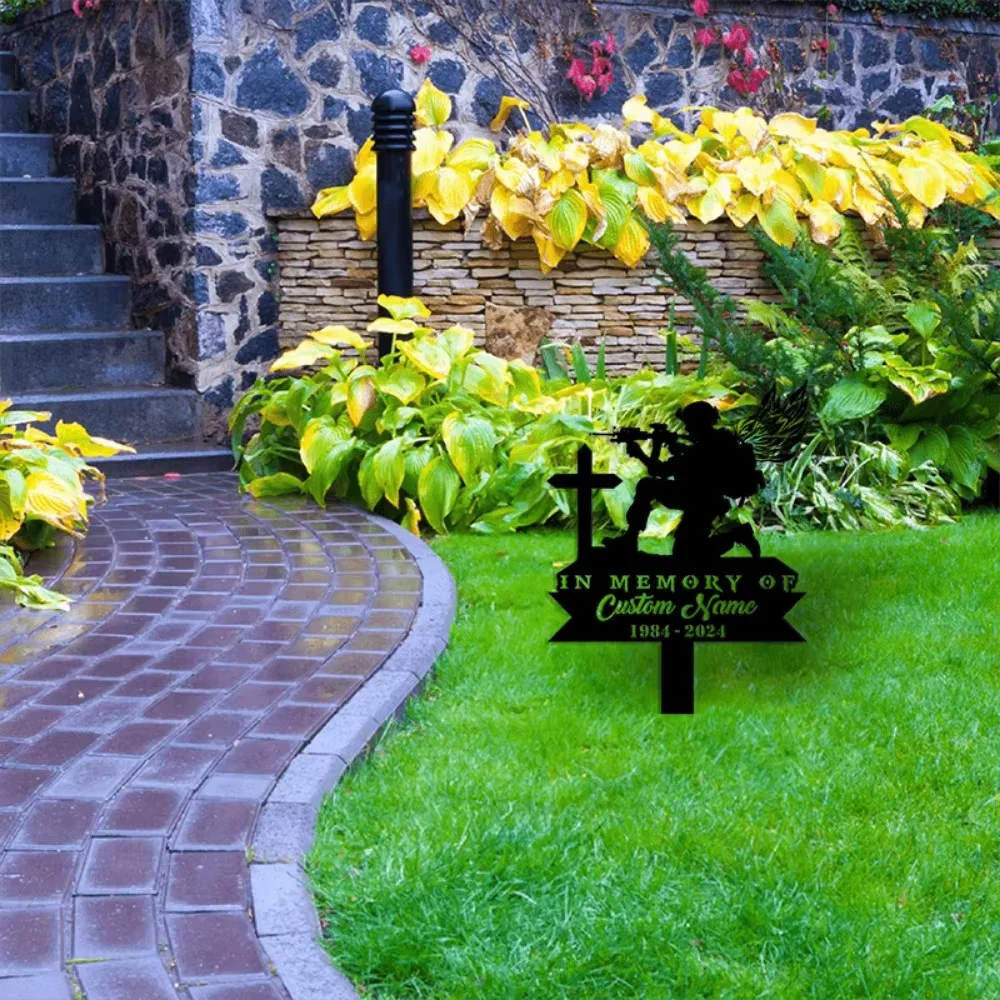 

Custom Metal Kneeling Soldier Memorial Stake Tailored to Honor Military Veterans,for New Year Events and Garden Tribute Decor