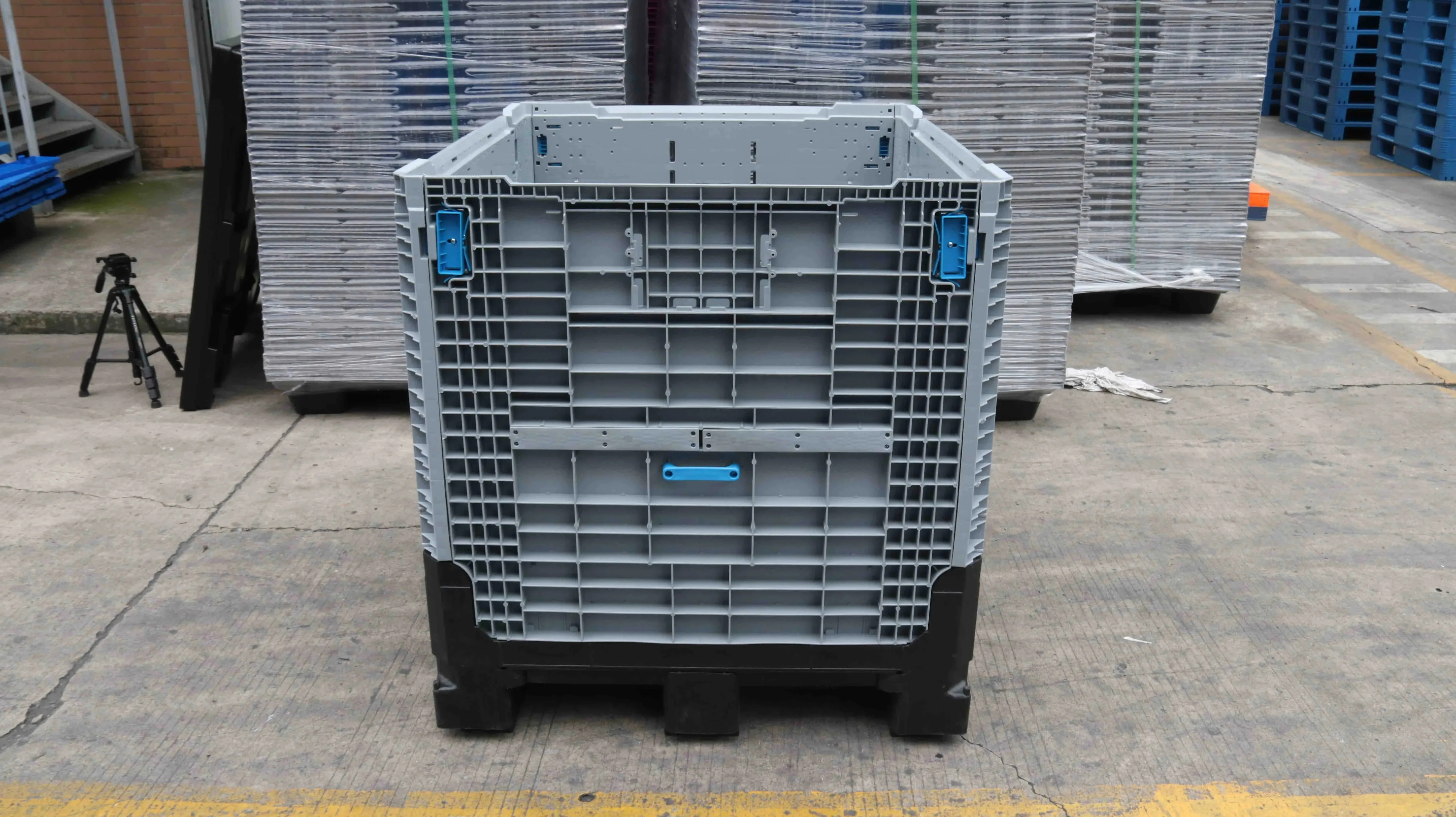 QS Factory Sales Heavy    Plastic Collapsible Pallet Crates Wholesale Fruit Use Stackable Foldable Pallet Box
