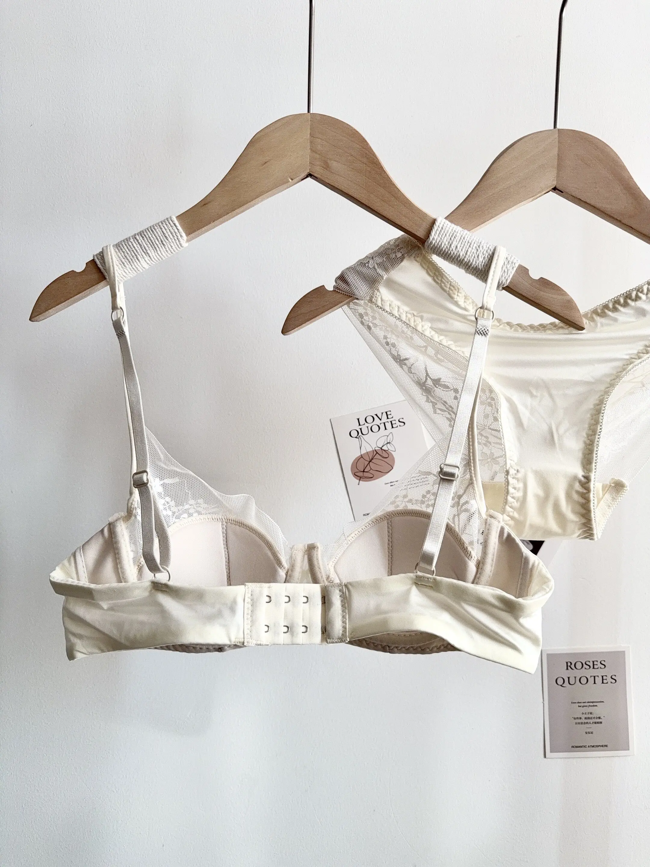 Conjunto de Lencería de Encaje Cómodo para Mujer, Sujetador con Aros Suaves, Copa Delgada, Push-Up, Transpirable, Ropa Interior para Mujeres con Busto Pequeño
