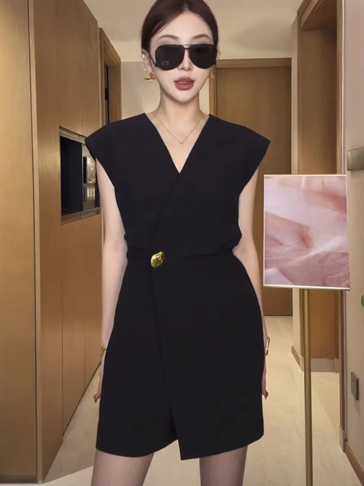 ファイオナブルなヨーロッパ風ワンピーススーツ Vネック スリム レディース 夏新作 高級感 軽量 年齢不問 トレンド