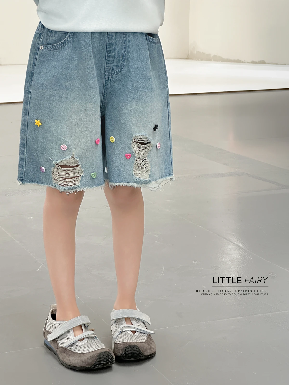 pantalones-cortos-vaqueros-casuales-de-verano-con-botones-para-ninas-azules-talla-pequena-ropa-infantil-pantalones-a-media-pierna-para-bebes-con-diseno-de-agujeros-rasgados