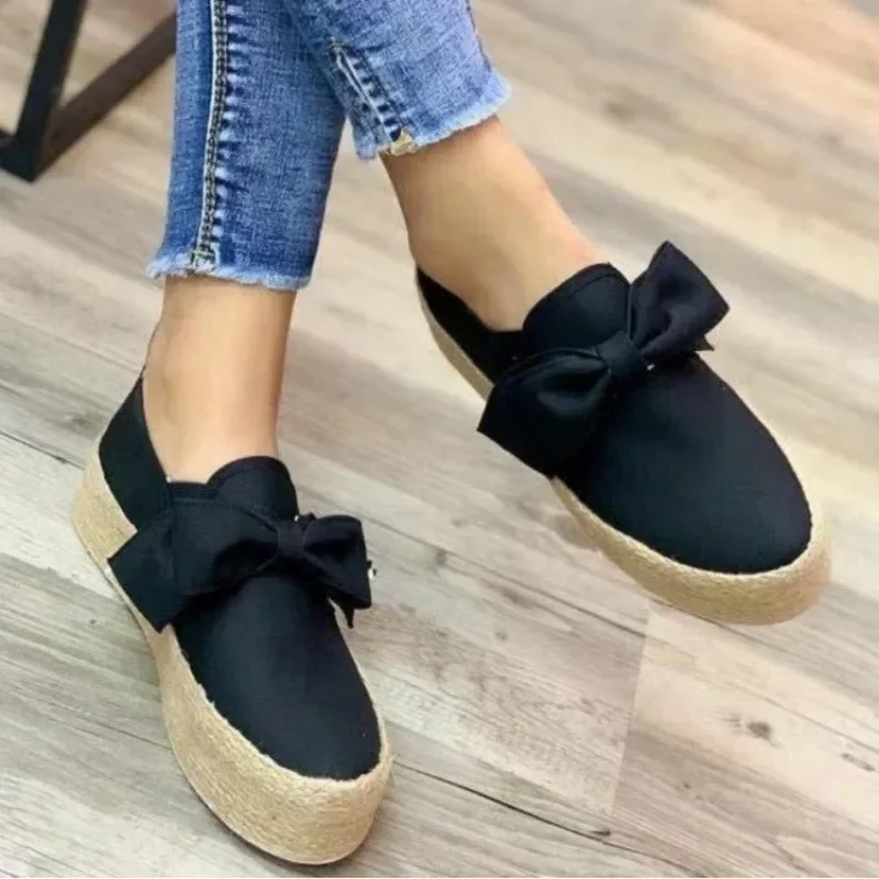 Sepatu wanita 2024 baru Slip-on wanita divulkanisir Fashion Butterfly-knot obral besar ukuran Solid nyaman sepatu kasual