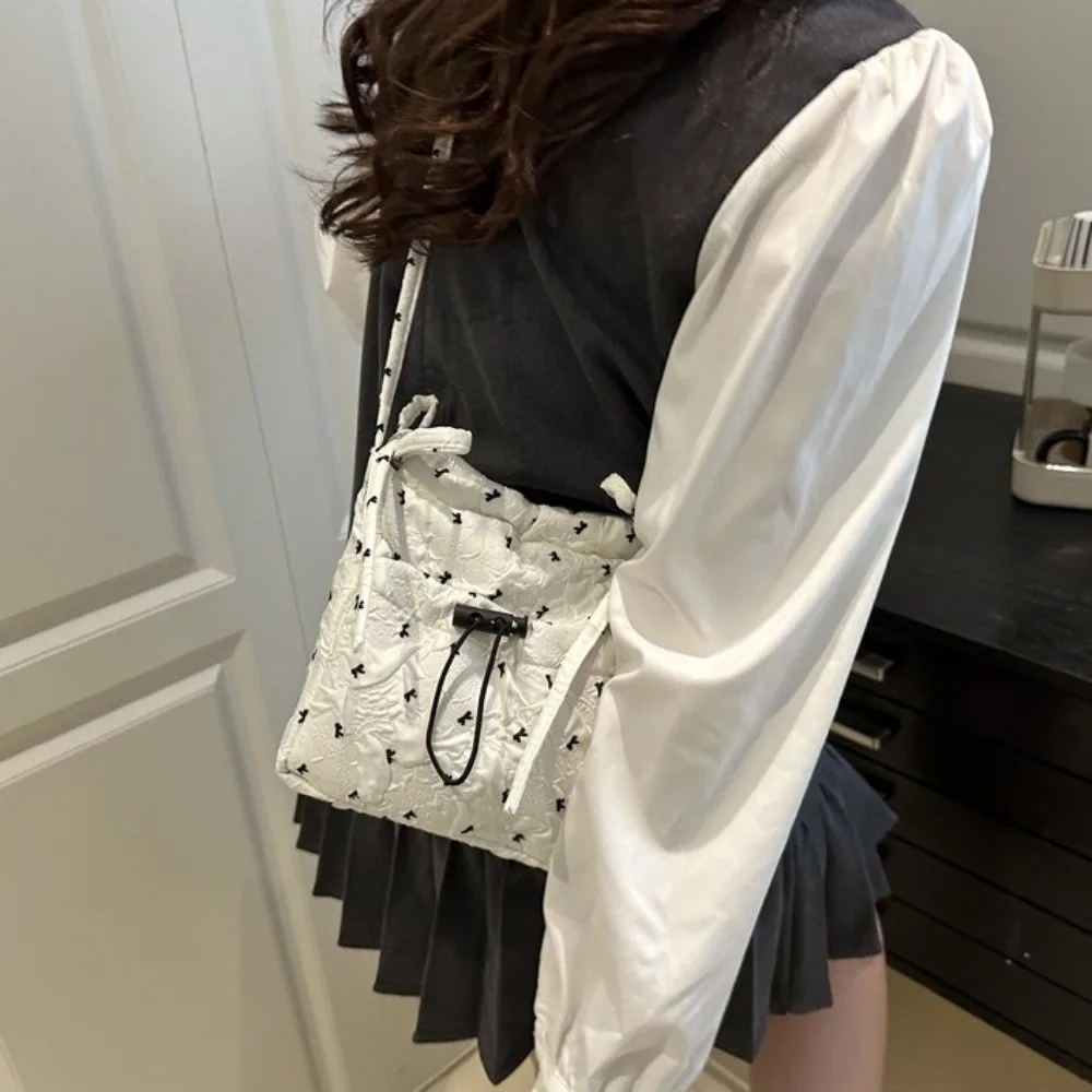 

Портативная универсальная сумка через плечо с бантом, однотонная квадратная женская сумка через плечо, корейский стиль, сумка для монет, спортивный пакет для мобильного телефона