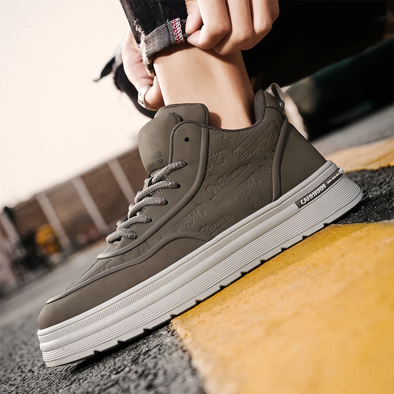 2025 ربيع جديد أحذية رجالي موضة الإغاثة النحت أحذية رياضية كاجوال الرجال جولة تو أحذية العمل أحذية رياضية مريحة للمشي #4