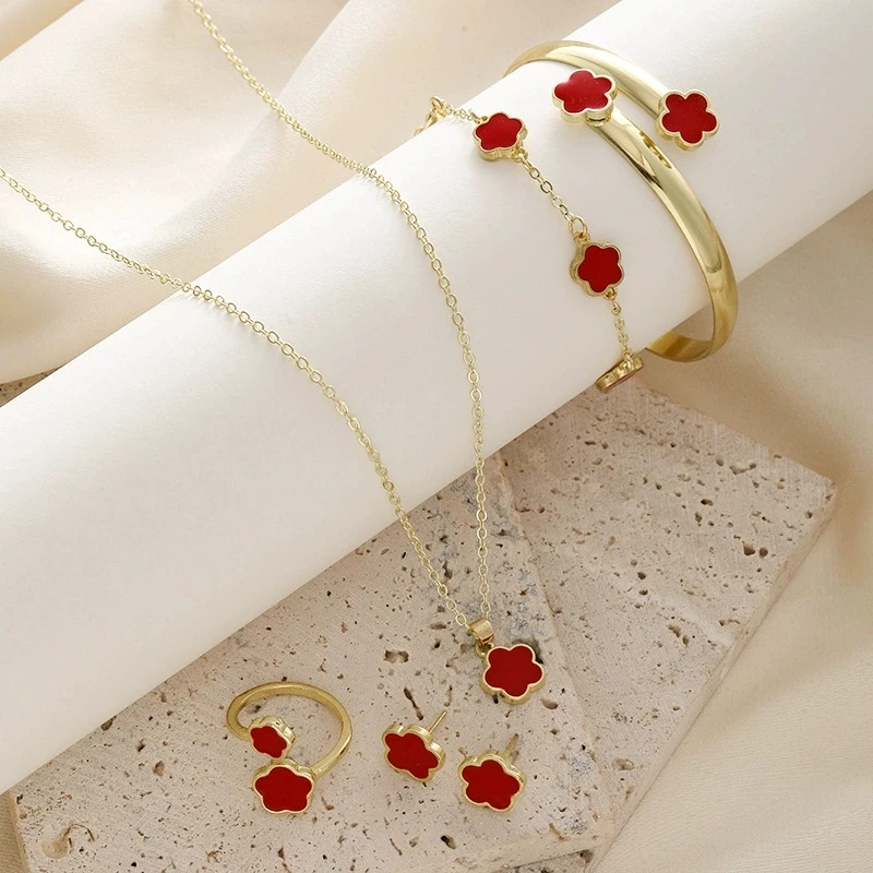 

Lucky Five-petal Flower Five-leaf Clover Bracelet Earrings Necklace Five-piece set for woman Stylish Accessories Party Jewelry