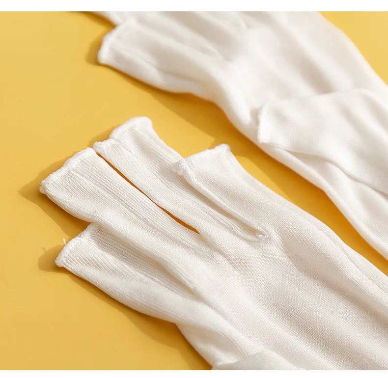 Birdtree, 100%Real Silk Knitted Gloves, Sun Protection Moisturizing, Women Half Finger Gloves, Breathable Skin Friendly A43876QM