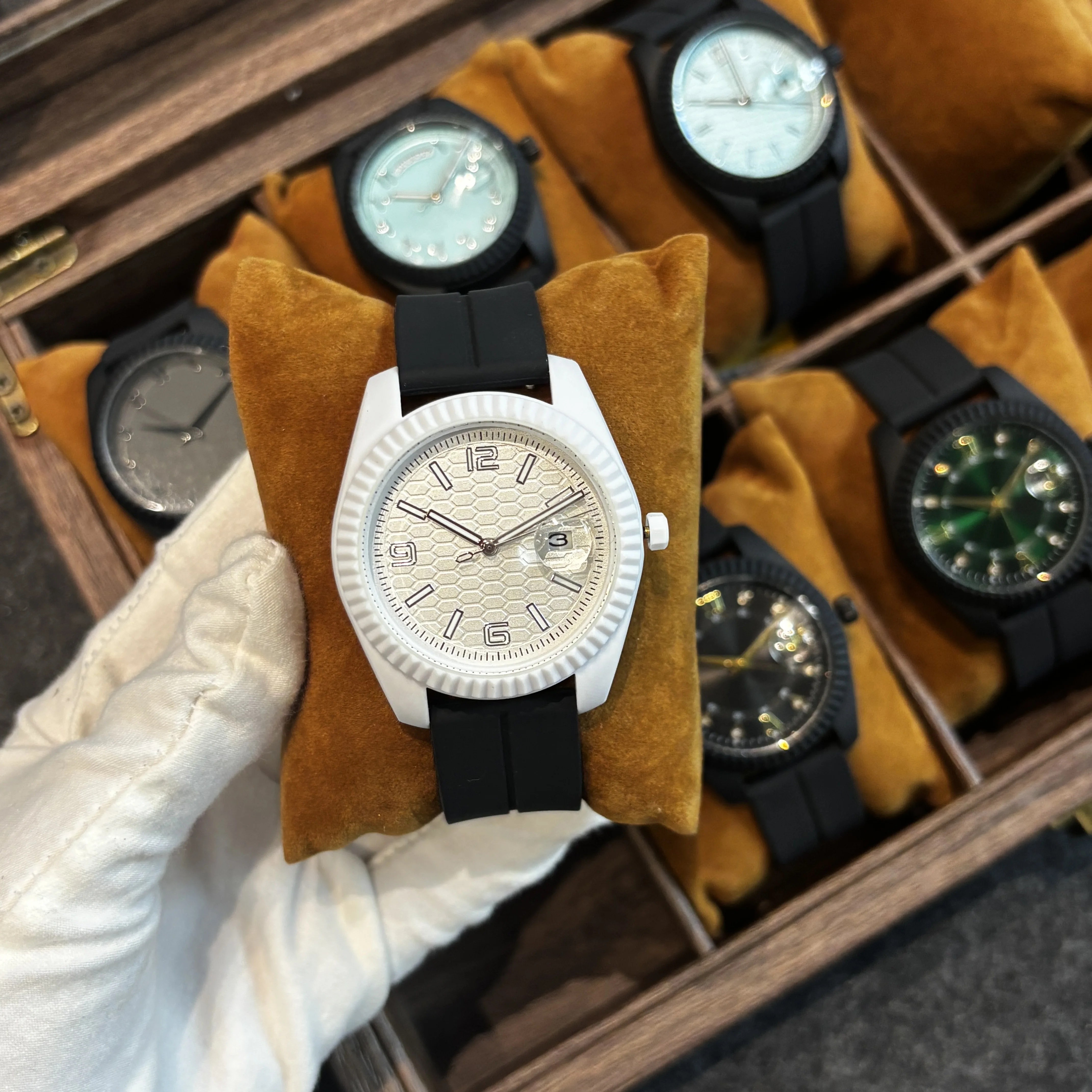 High Quality Original Men calendar Clock Waterproof  Luxury Man Watch Magnetic silicon tape Quartz Men's Watches Male+Box