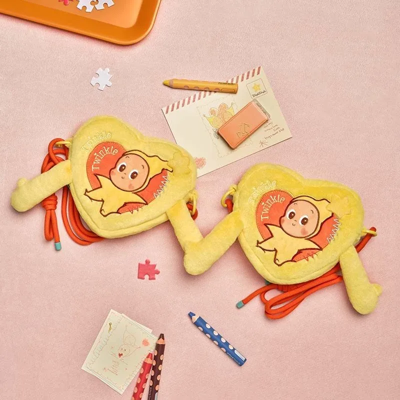 

POP MART Серия «Твикл-твикл: Любовь на первое взгляд»: Набор для праздника — Милая сумочка-сердечко и коллекционные сюрпризы. Модная игрушка.