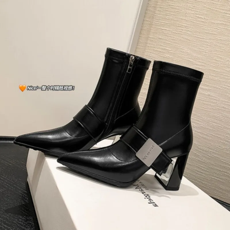 

New Design Metal Belt Buckle Pointed Toe Women Ankle Boots Sexy Chunky Mid Heel Women Boots in 2025 Leather Autumn Shoes