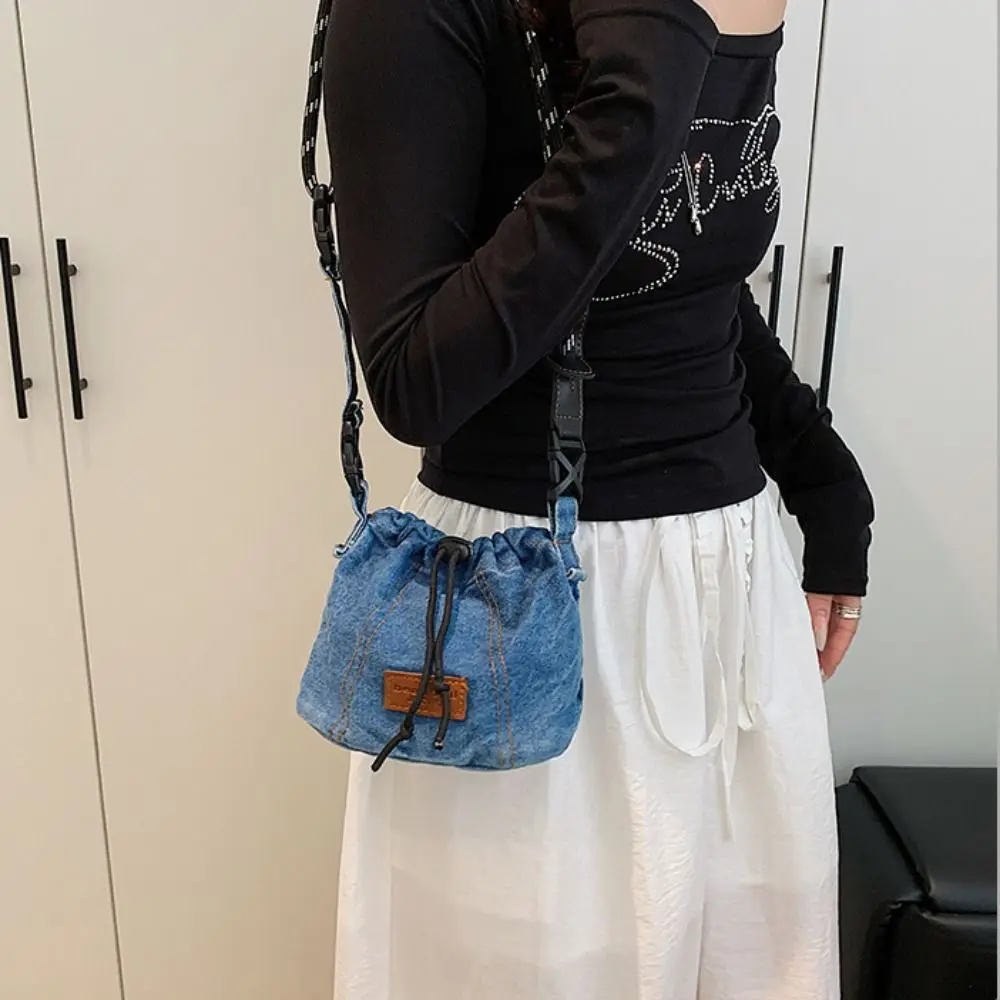 

Portable Vintage Drawstring Crossbody Bag Large Capacity Casual Denim Canvas Bag Solid Color Handbag Jeans Shoulder Bag Women