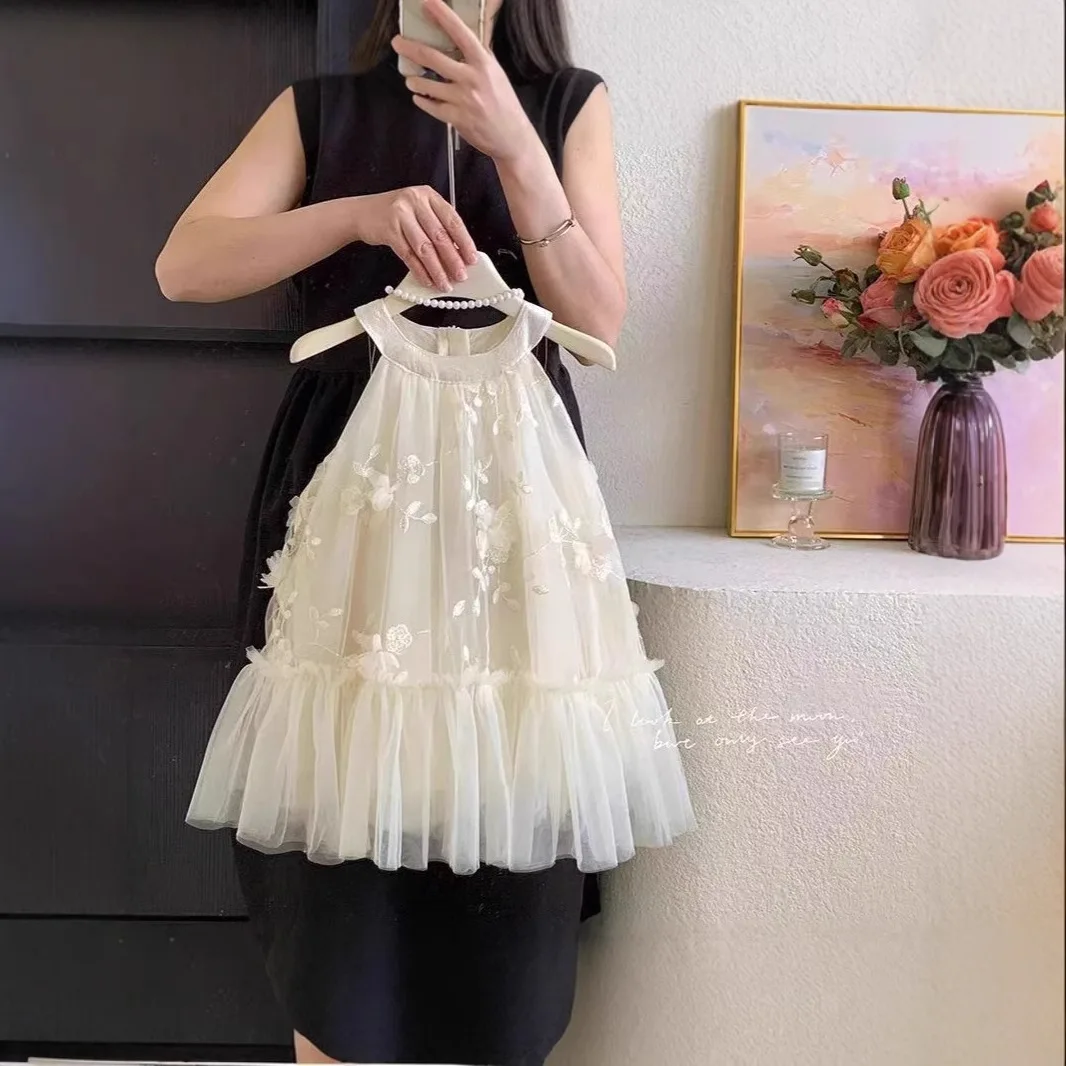 Dress 2025 Spring and Summer Children's Simple High-end Three-dimensional Petal Neck Mesh Dress Vacation Style 3