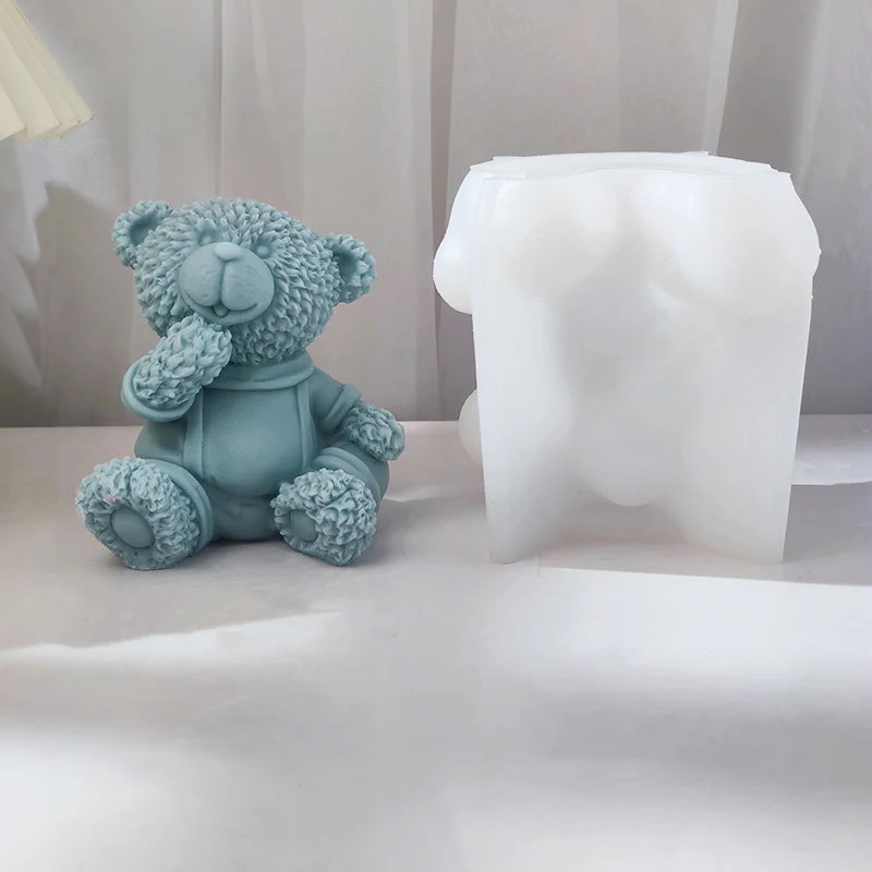 Sitzender Bär aus Kunstpelz; DIY sitzender Bär Silikonform für Duftkerzen