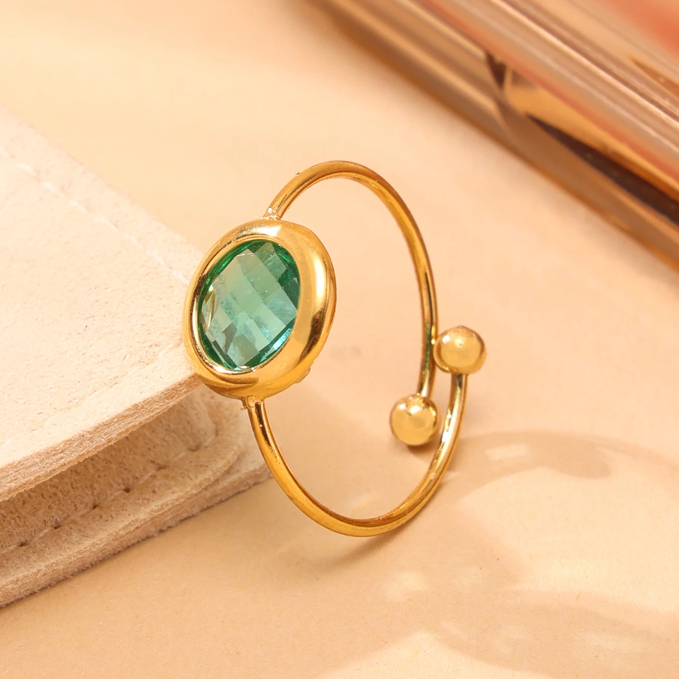 

Nivora Stainless Steel Round Women Thin Rings Wedding Shine Multicolored Glass Open Rings For Women Engagement Jewelry Gifts
