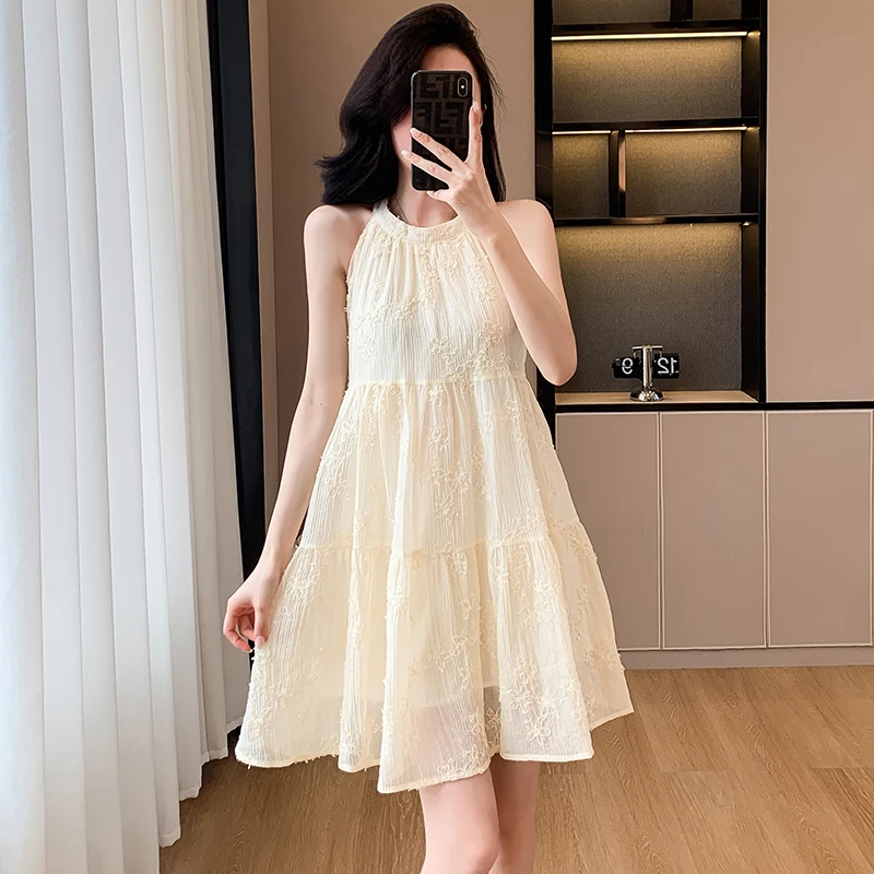 Hanging neck sleeveless dress for women in summer 2024, new French design sense, niche skirt, small stature dress, short skirt