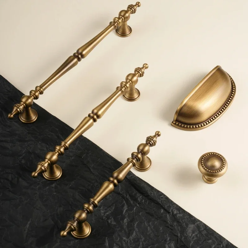 Antik Messing Schrankgriffe Kronenform Bronze Möbelbeschläge Schlafzimmer Kleiderschrank Türgriffe Küche Schuhkarton Schubladenknöpfe