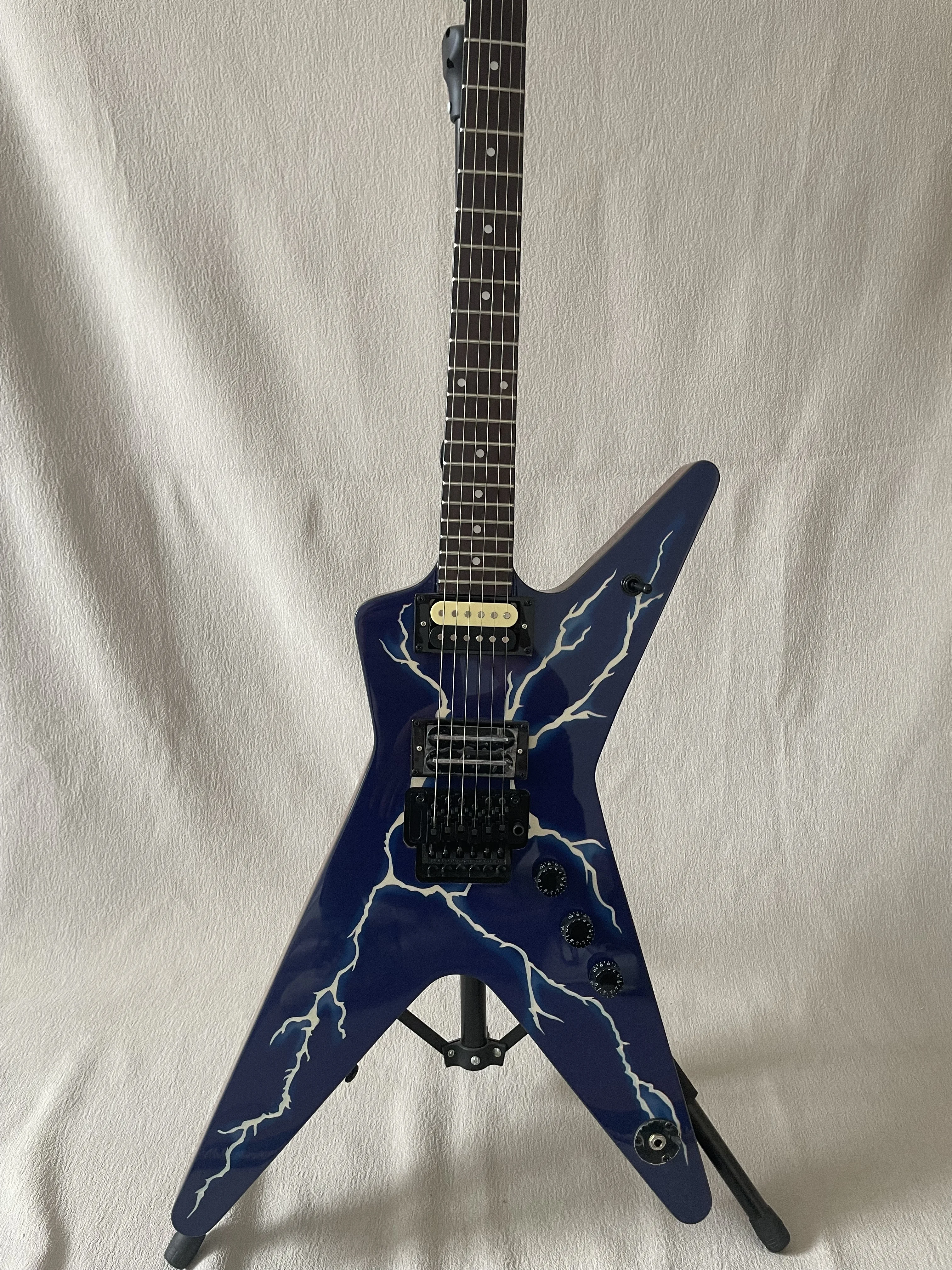 Dimebag Darrell Signature Model Electric Guitar Blue Lightning