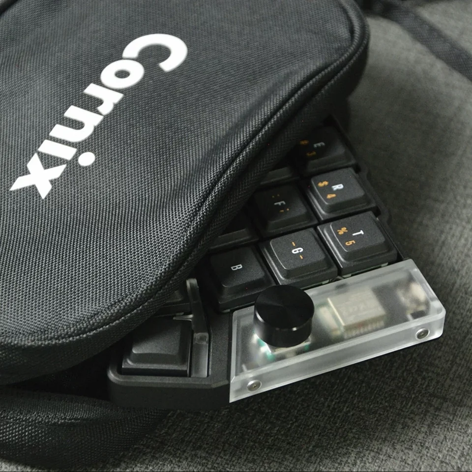 Cornix スプリットキーボード専用軽量ミニ持ち運びやすい第一選択肢の