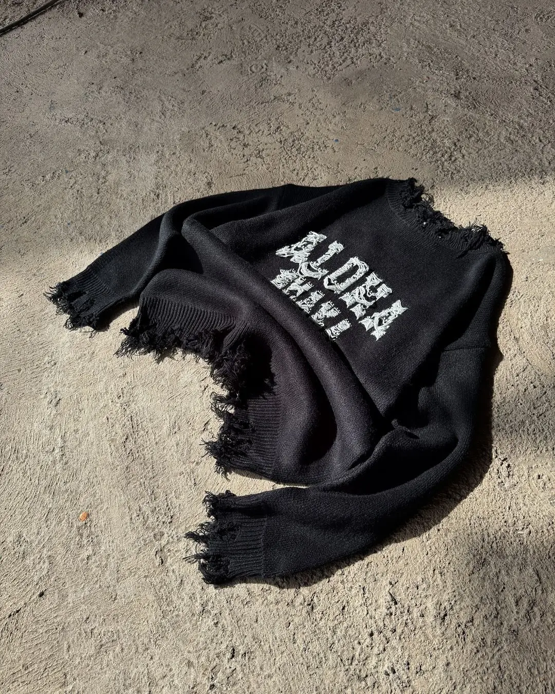 

New Retro Gothic Letter Pattern Black Sweatshirt Patchwork Striped Long Sleeved Y2k Sweater Pullover Sweatshirt Streetwear