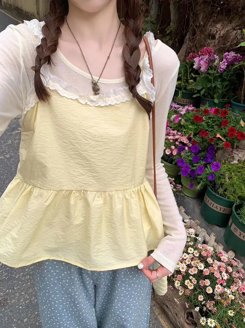 

Korean Sweet Style Wood Ear Edge Stitching Lace Simple Long-sleeved T-shirt Women's Bottoming Shirt Top