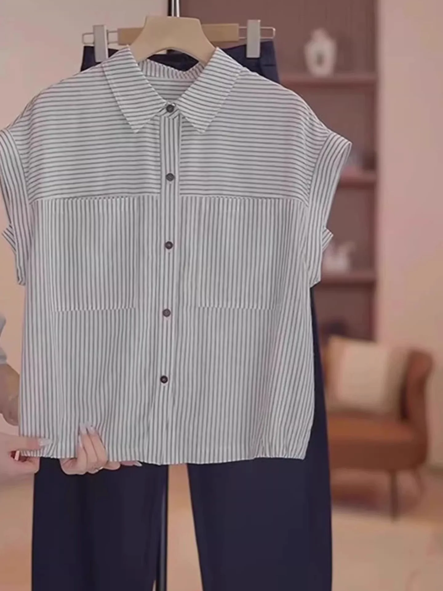 

High-End European Sle Single-Button Flip-Collar Striped Color Blo Korean Design irt Top Women's Summer Faion Blouse