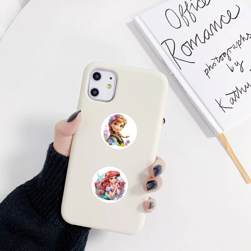 500 STKS Cartoon Disney Prinses Afdichting Roll Stickers Leuke Graffiti Waterdichte Sticker Kinderspeelgoed voor Pennenbakje Koelkast