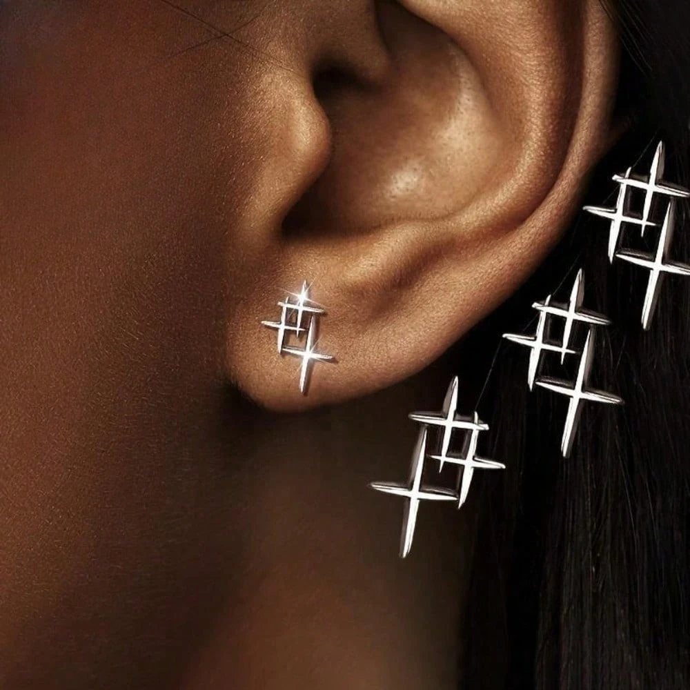 

2 pairs of starlight earrings with a simple design, suitable for daily wear and party occasions, perfect for all seasons.